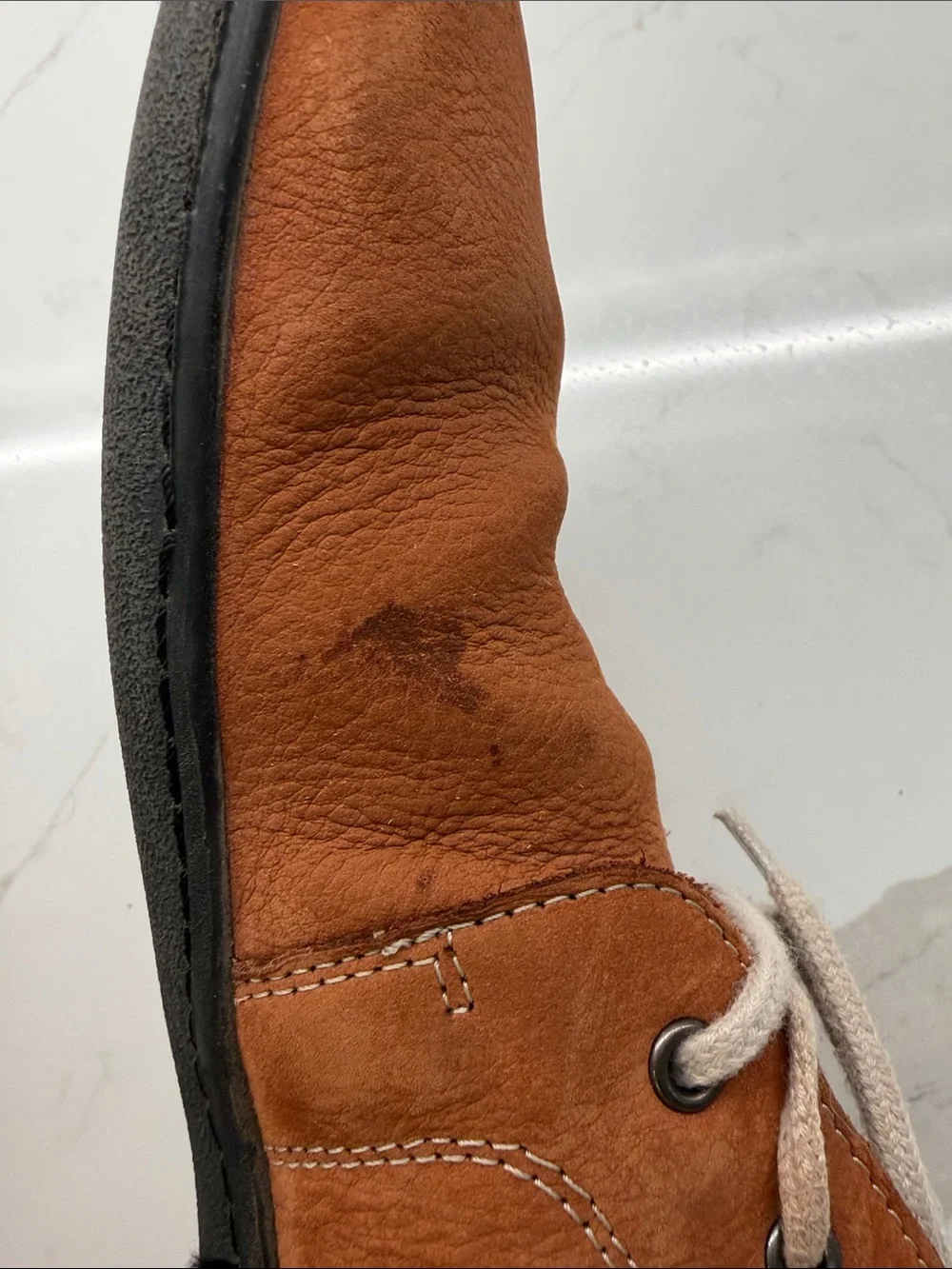 Men's Suede Chukka Boots in Cognac Brown